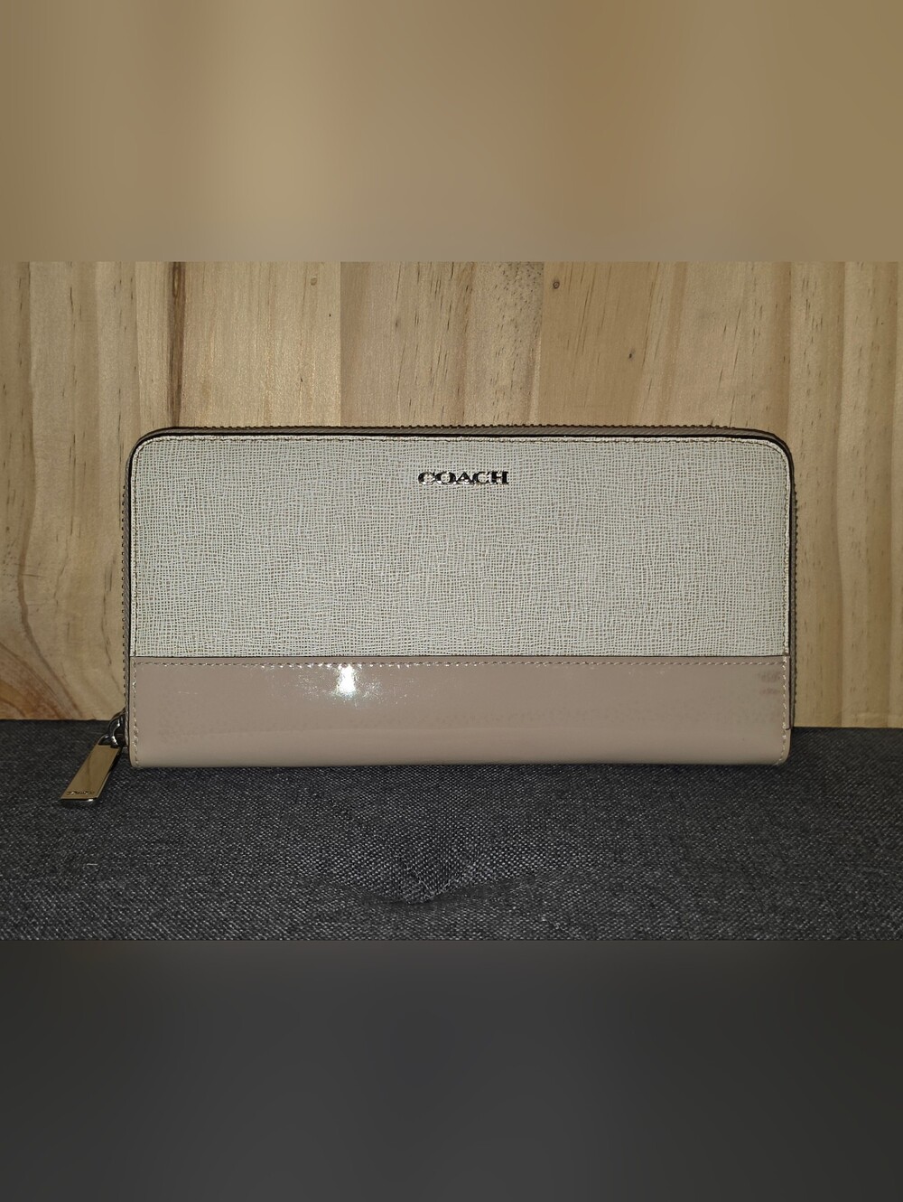 COACH Two-Tone Wallet in Cream and Blush Patent Trim